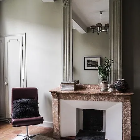 Camellas-lloret B&B Montréal